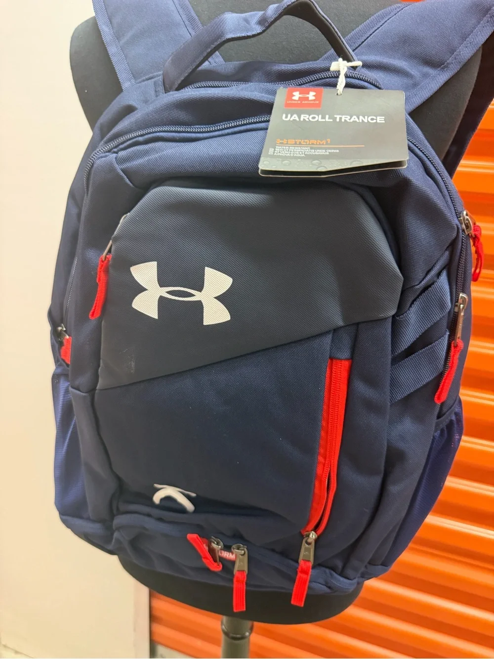 NWT Under Armour Men’s Navy Blue UA Roll Trance Backpack